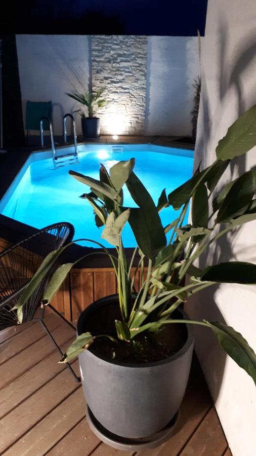 Le Petit Coin De Provence Bed & Breakfast Beaucaire  Dış mekan fotoğraf