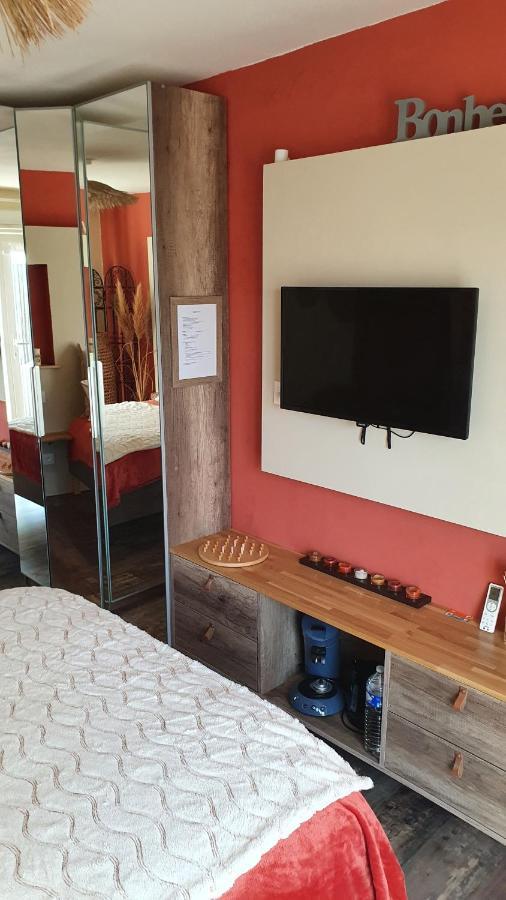 Le Petit Coin De Provence Bed & Breakfast Beaucaire  Dış mekan fotoğraf